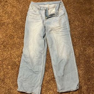 Old Navy jeans, light wash, brand new never worn.